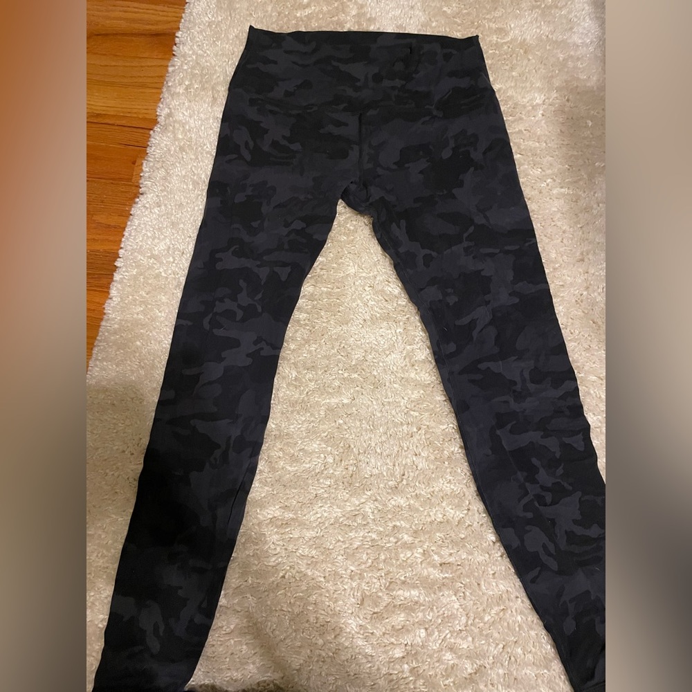 Ladies size 12 lululemon leggings